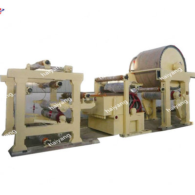 le papier de rebut réutilisent le traitement convertissant le papier de soie de papier hygiénique de petit pain enorme de produit faisant le moulin de machine