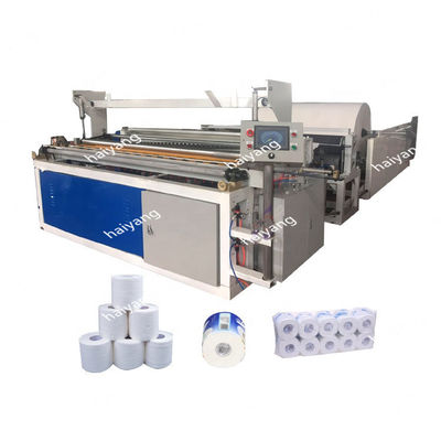 Le PLC automatique industriel a commandé le papier de soie de papier hygiénique de petit pain fendant et machine de rebobinage