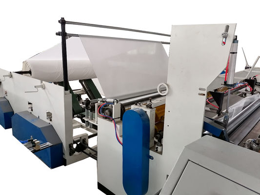 Machine gravante en refief de rebobinage de machine de papier hygiénique de tissu à vendre