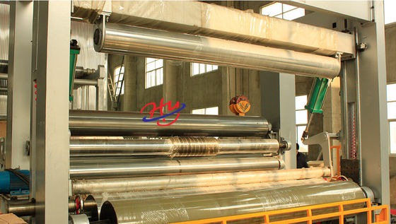 2400mm ont ridé la machine de fabrication de papier pour la chaîne de production de moulin de boîte de carton