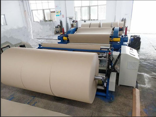 Carton des déchets 50T/D réutilisant la machine ondulée de fabrication de papier